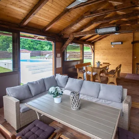 Nina Holiday Home With A Heated Pool Brusane Exterior photo