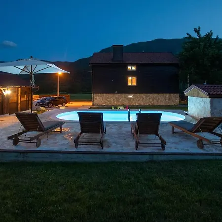 Nina Holiday Home With A Heated Pool Brusane Exterior photo