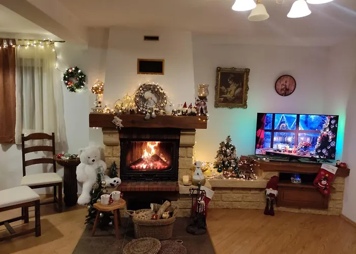 Nina Holiday Home With A Heated Pool