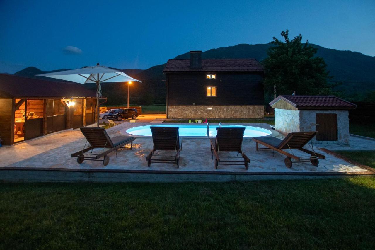 Nina With A Heated Pool * Brusane